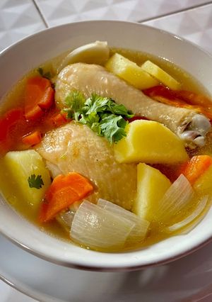 รูปของ ซุปมันฝรั่งน่องไก่ติดสะโพก