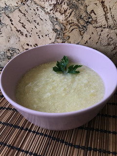 Una foto de Caldo de huevo 🥚