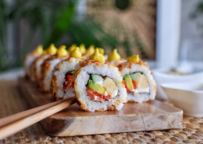 Maki Sushi con Pollo Receta de Dari Silva @darixlab- Cookpad
