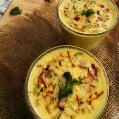 A picture of "Mango Lassi" 🥭🍶.