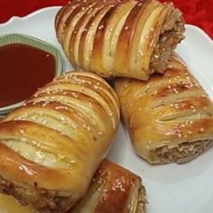 A picture of Mini chicken bread.