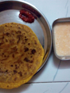 આલુ પરોઠા (Aloo Parotha Recipe In Gujarati) રેસીપી મુખ્ય ફોટો