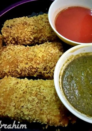A picture of Crispy Bread roll.