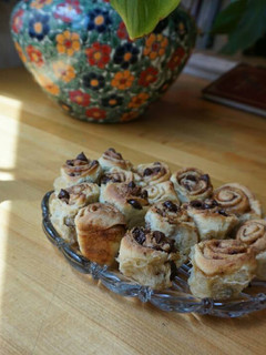 A picture of Chocolate cinnamon buns.
