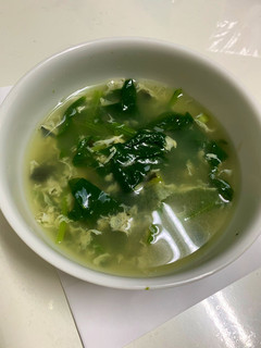 菠菜紫菜蛋花湯 的食譜成品照片