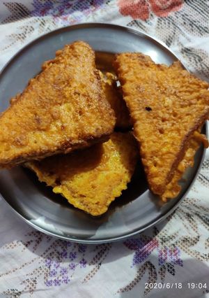 ब्रेड पकौड़ा (bread pakoda recipe in Hindi) रेसिपी मुख्य फोटो