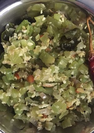 A picture of Snake gourd curry.