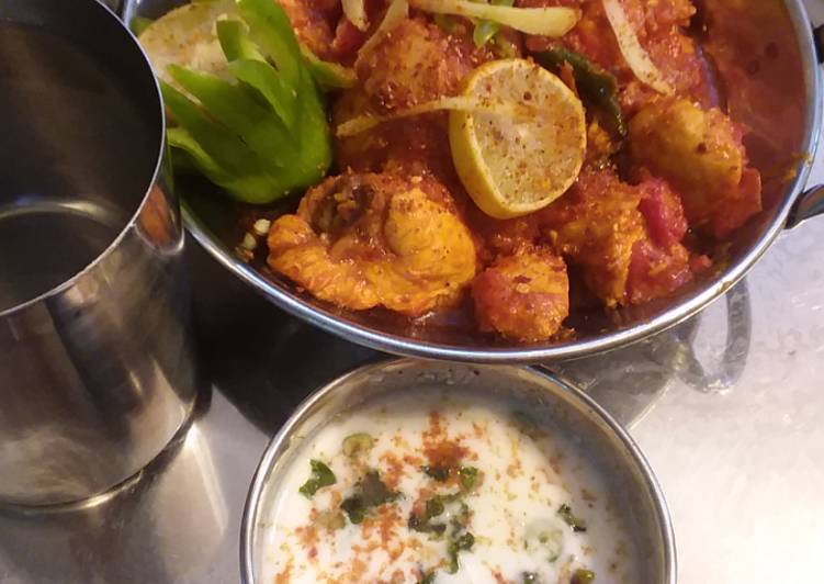 Kharay masalo ki chicken karai 