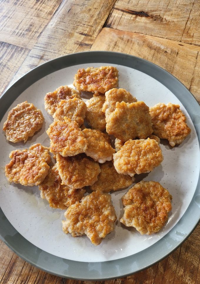 A picture of Chicken Prawn cake.