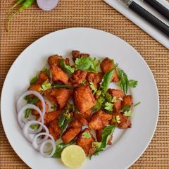 A picture of Chicken 65.