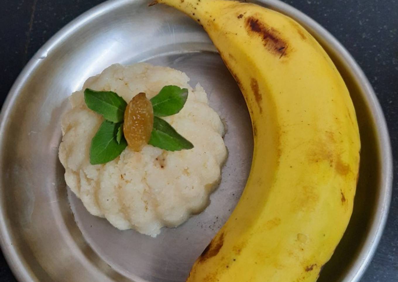 Banana sheera (halva)