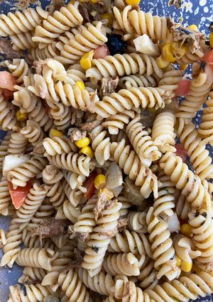 A picture of Tinned mackerel pasta salad with halloumi.