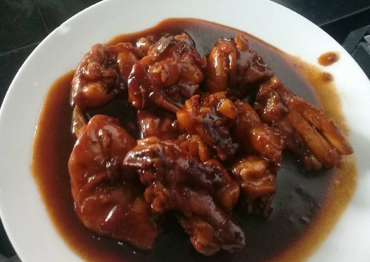 Bagaimana Menyiapkan Ayam kecap saus tiram?? yang Lezat Sekali