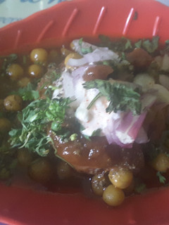 टिकिया चाट(tikiya chaat recipe in hindi) रेसिपी मुख्य फोटो