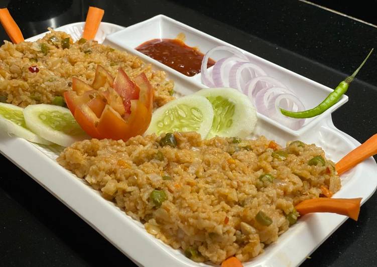 Veg Schezwan Fried Rice