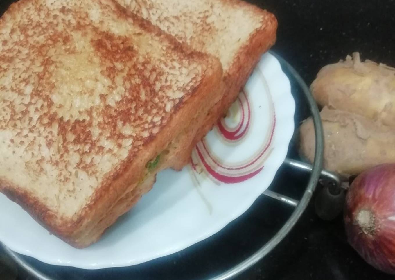 Spicy Tawa Potato Sandwich