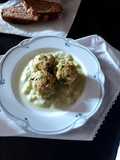 Canederli con fave e vellutata di porri vegan