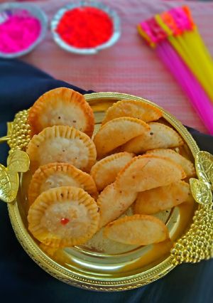 A picture of Mava gujhiya.