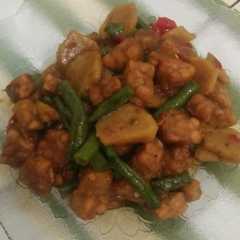 รูปของ Oseng tempe pentol kacang panjang