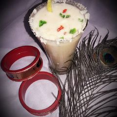 A picture of Banana yogurt shake.