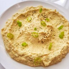 Scallion hummus A picture of Scallion hummus.