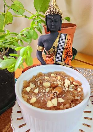 A picture of Singhare Ka Halwa.