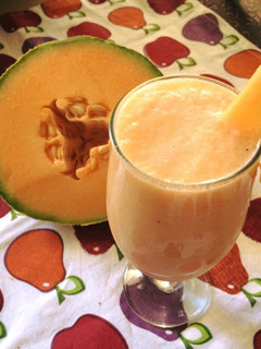 Una foto de Jugo de melón escrito 🤩👍🏻