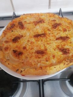 Una foto de Hojaldre de sobrasada, cebolla y queso!