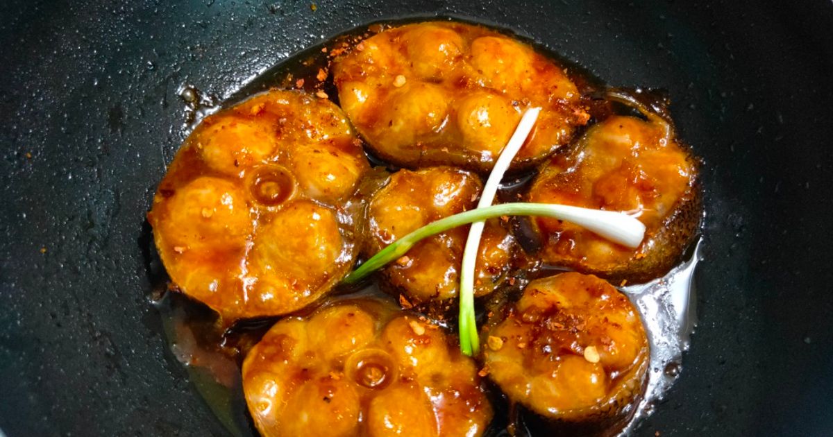 Vietnamese Braised Catfish In Clay Pot (Cá Bớp Kho Tộ) Recipe By Ali Ba Lan