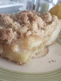Una foto de Crumble vegano de manzanas (🌱)