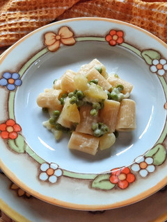 Foto di Pasta piselli e patate