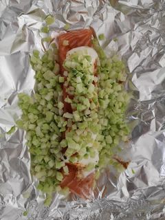 Une photo de Papillote de saumon brocolis