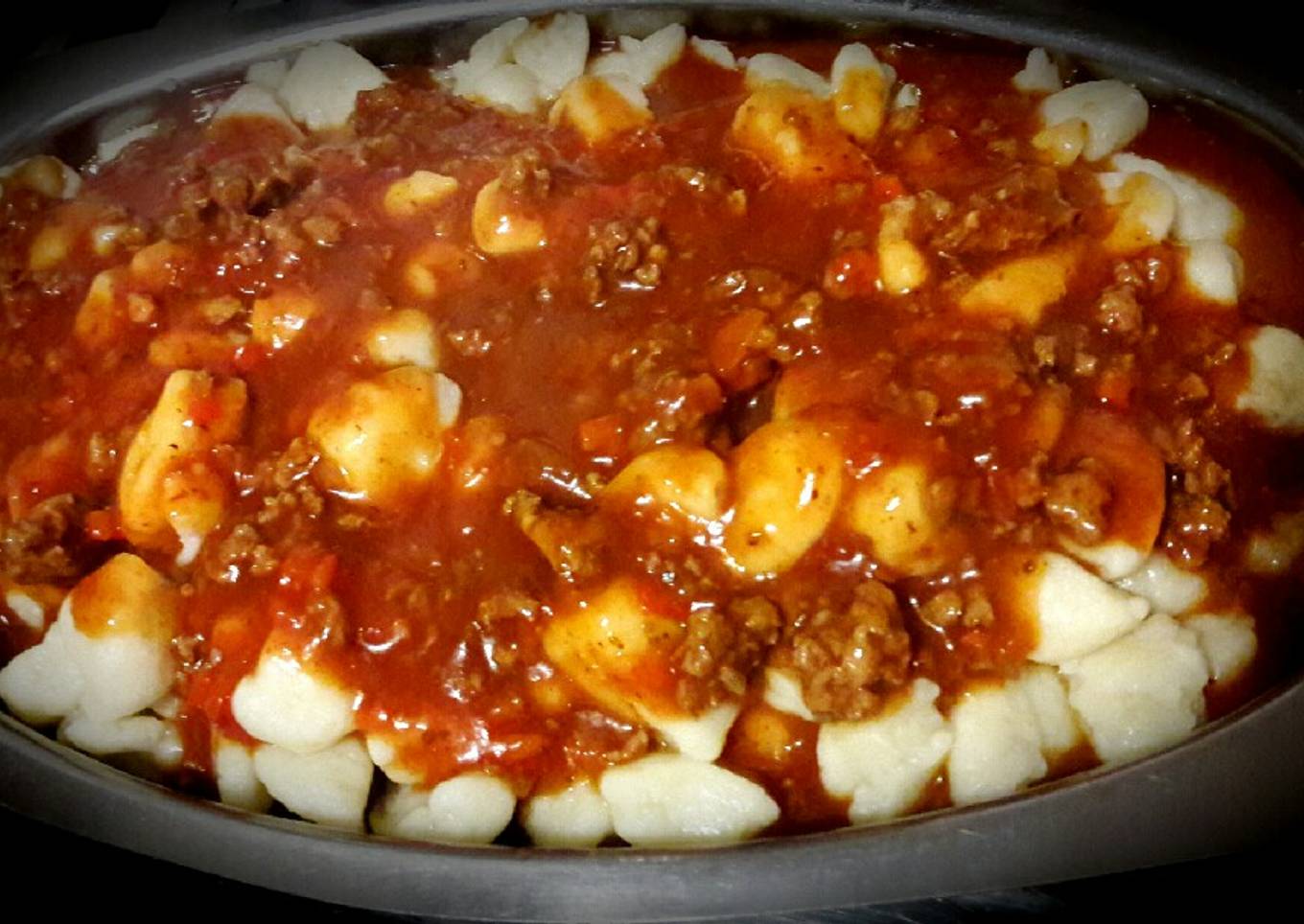 Ñoquis livianos con bolognesa