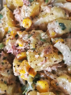 Una foto de Ensalada de papa y atún