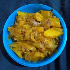 Aloo pyaz A picture of Aloo pyaz.