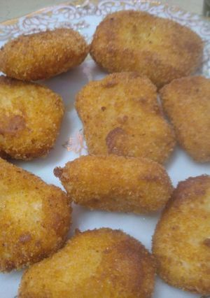 A picture of Chicken nuggets.