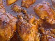 Una foto de pollo a la coca cola