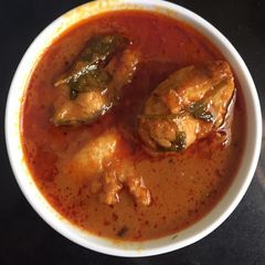 A picture of Fish curry.