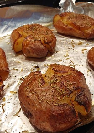A picture of Rosemary Roasted Potatoes.
