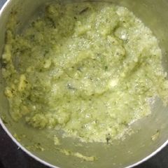 A picture of Mango mint chutney.