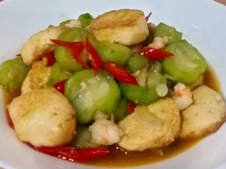 Langkah Gampang Membuat Resep Tumis Oyong cah tahu dan udang yang Enak Banget Anti Ribet, Lezat Sekali
