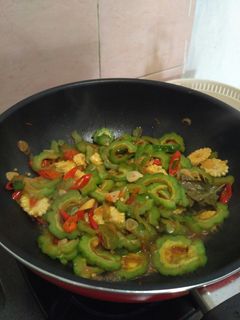 Foto resep Tumis Pare Pedas Manis