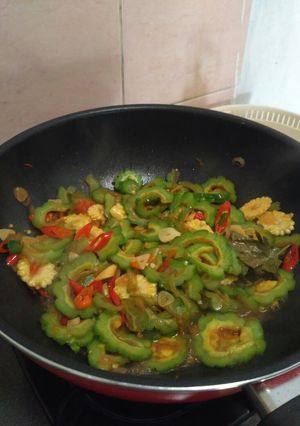 Foto resep Tumis Pare Pedas Manis