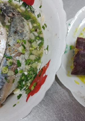 Hình của món Eat clean với cá hấp và khoai nhật.