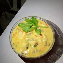 A picture of Chicken ala king.
