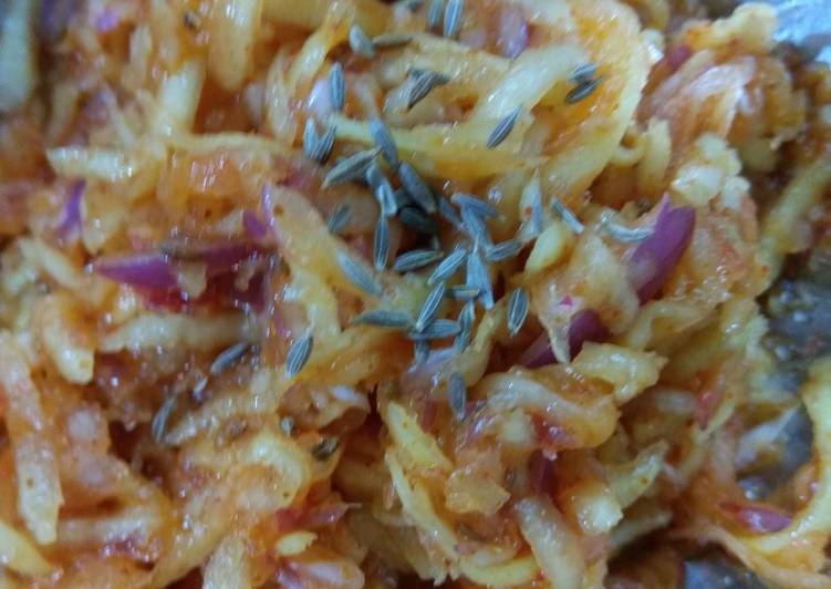 Step-by-Step Guide to Prepare Award-winning Kanda-Keri (Onion-Mango Pickle)