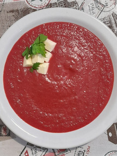 Una foto de Sopa de remolacha
