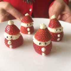 A picture of Strawberry Father Christmas.