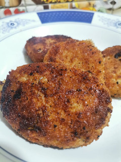 A picture of Aloo Chicken Tikiya👌.