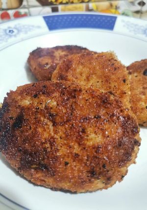 A picture of Aloo Chicken Tikiya👌.